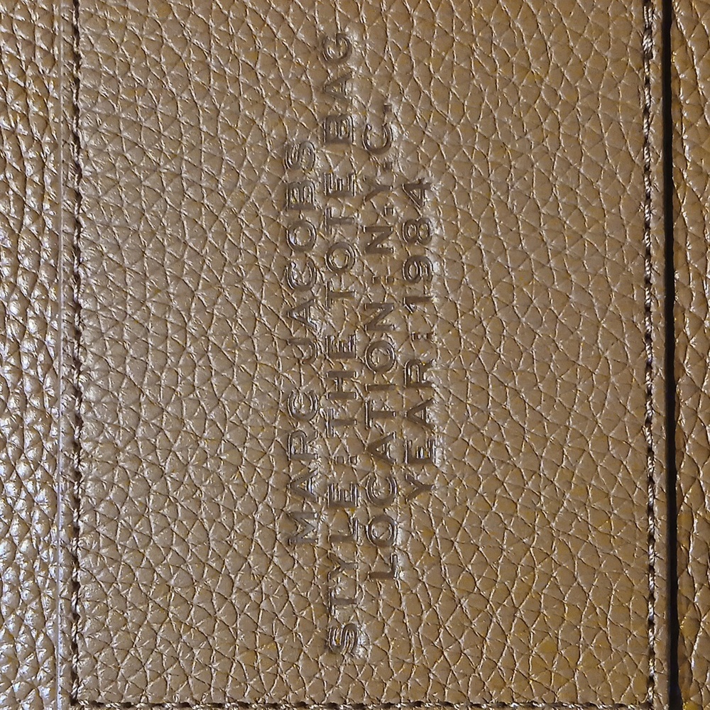 -Marc Jacobs Medium Tote  "Price Firm" - Picture 7 of 8